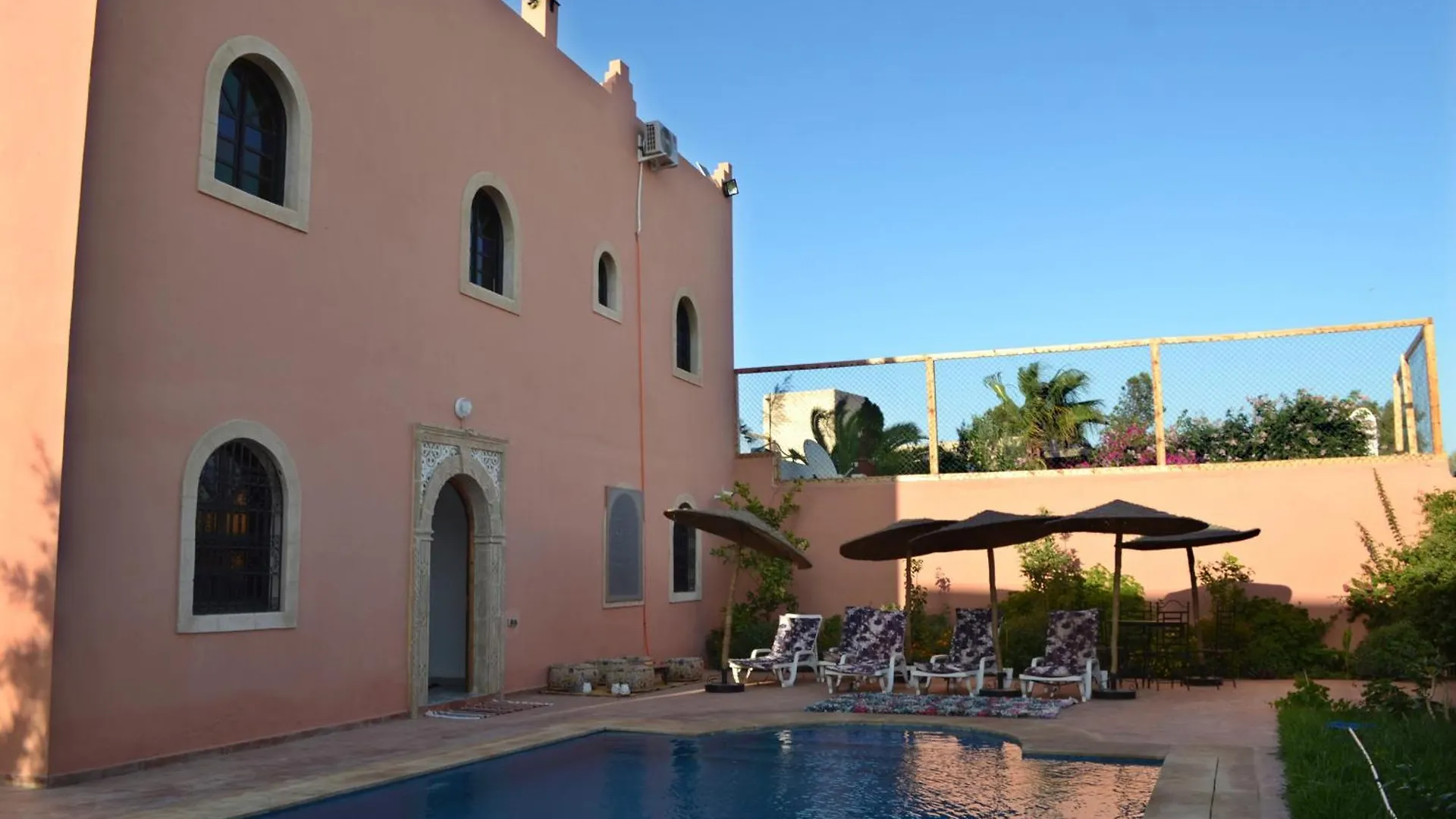 אסאוירה Riad Aicha Addi - Poolside - Traditional Moroccan